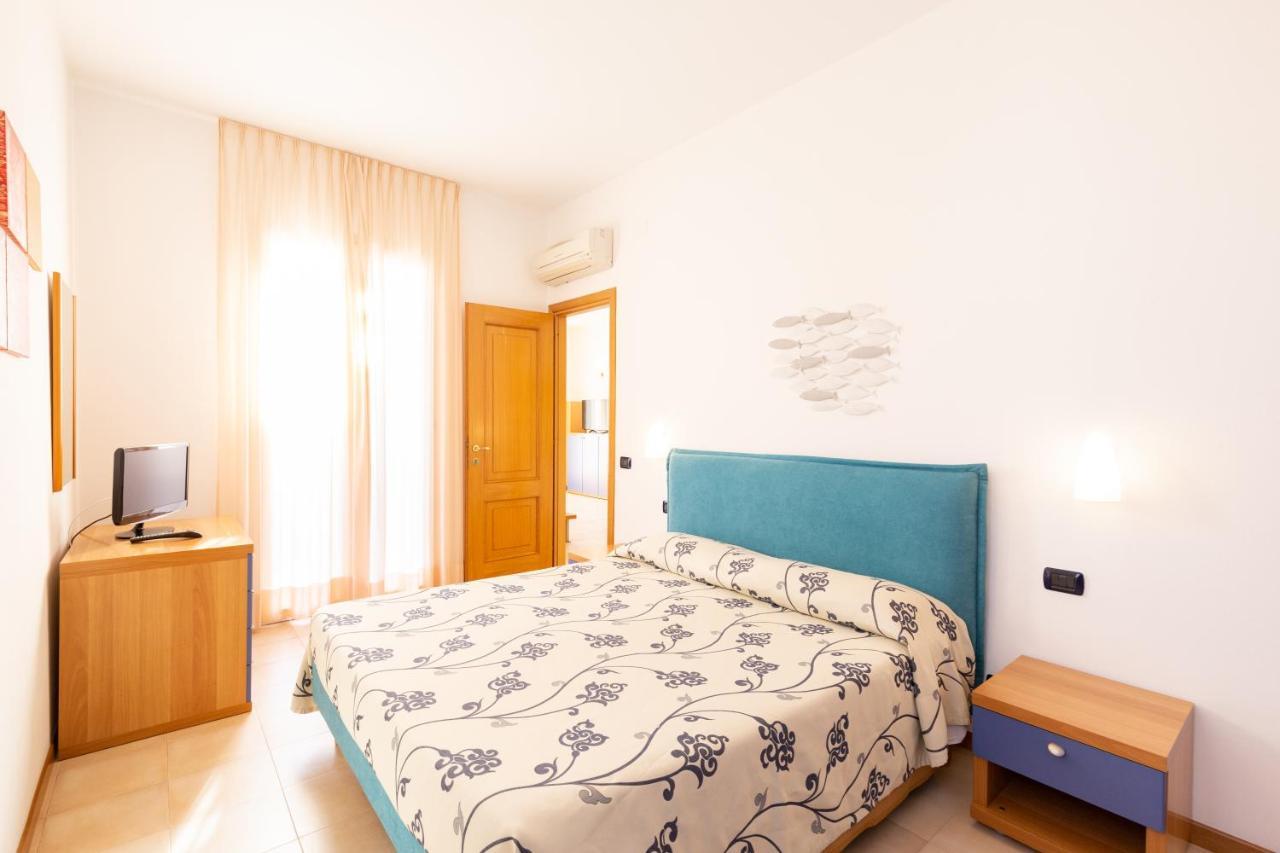 مارينا دي بييتراسانْت Riviera Residence المظهر الخارجي الصورة