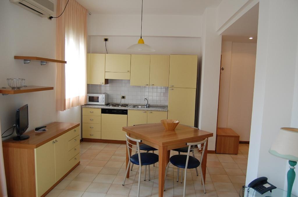 مارينا دي بييتراسانْت Riviera Residence الغرفة الصورة
