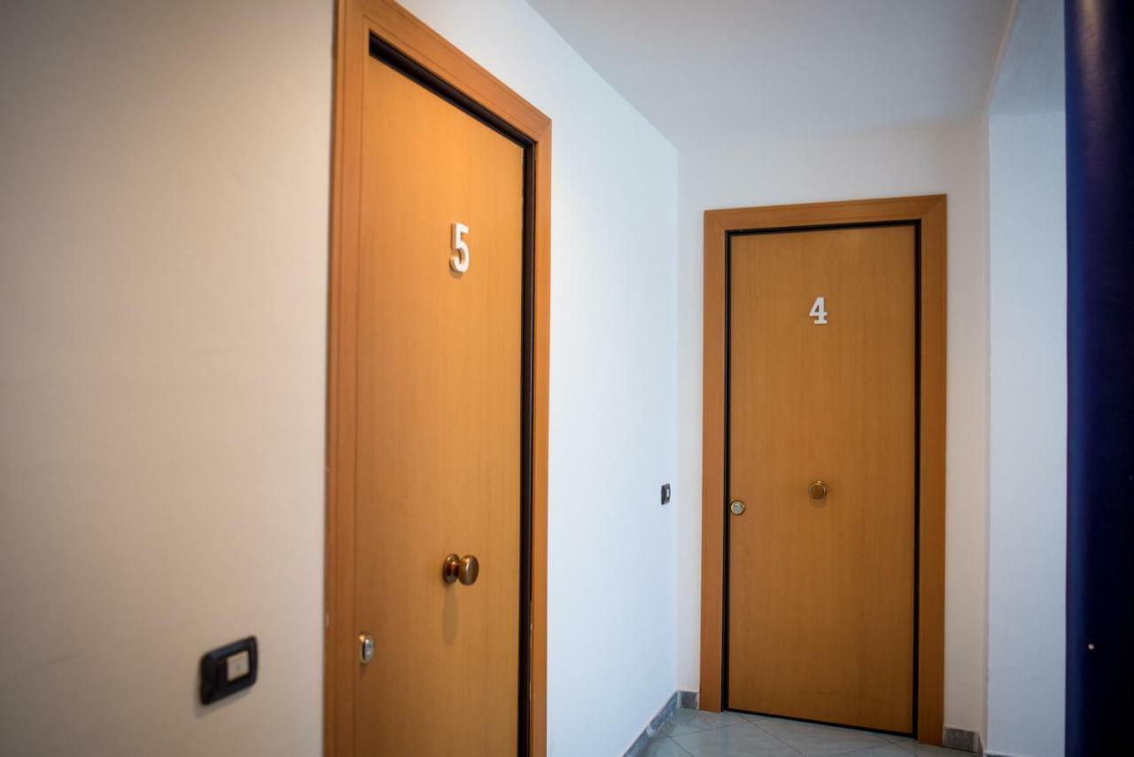 مارينا دي بييتراسانْت Riviera Residence المظهر الخارجي الصورة